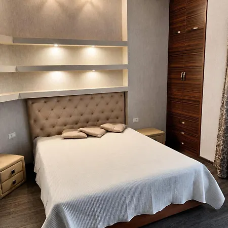 просторная рядом с парком победы Apartment *