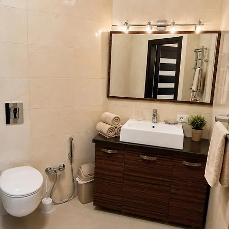 просторная рядом с парком победы Apartment *